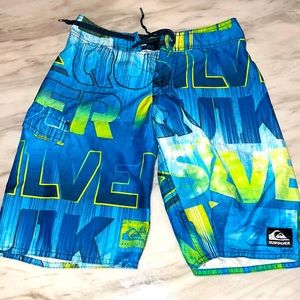 Quicksilver swim trunks size 24